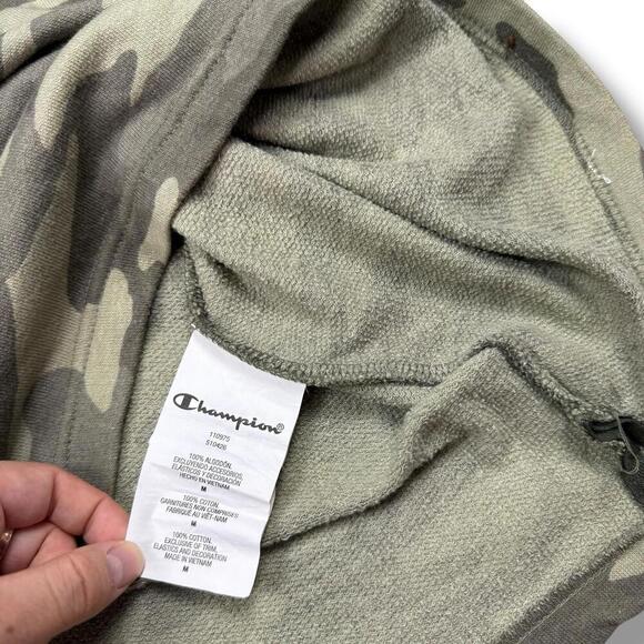 Champion Camo T-Shirt Sz Medium Green Gray Crewneck Short Sleeve Streetwear Tee - Picture 3 of 8